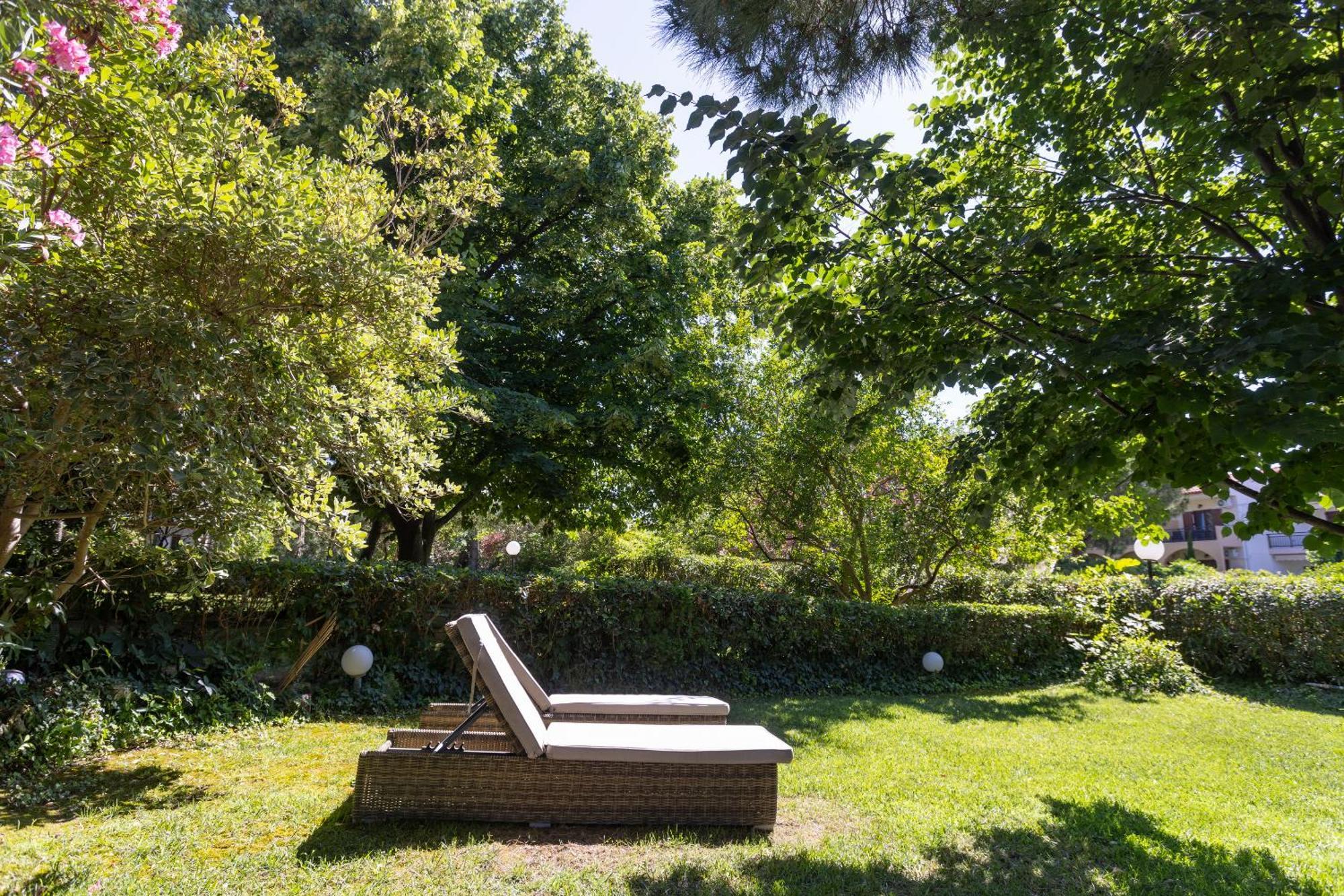 Lovely Villa 3 Min From The Beach Hanioti Exterior foto